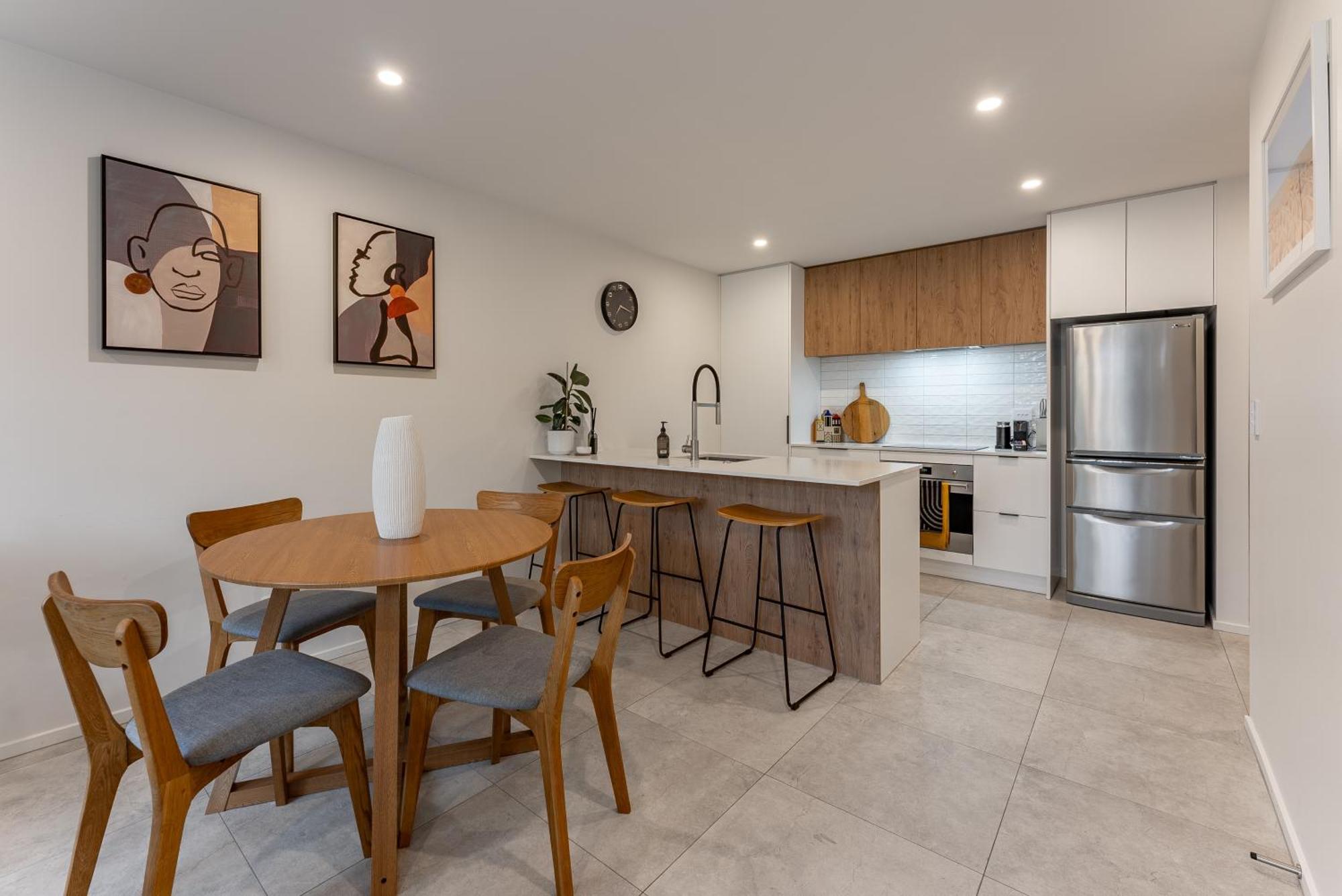 Urban Nest - Entire Townhouse And Free Parking Βίλα Κράισττσερτς Εξωτερικό φωτογραφία