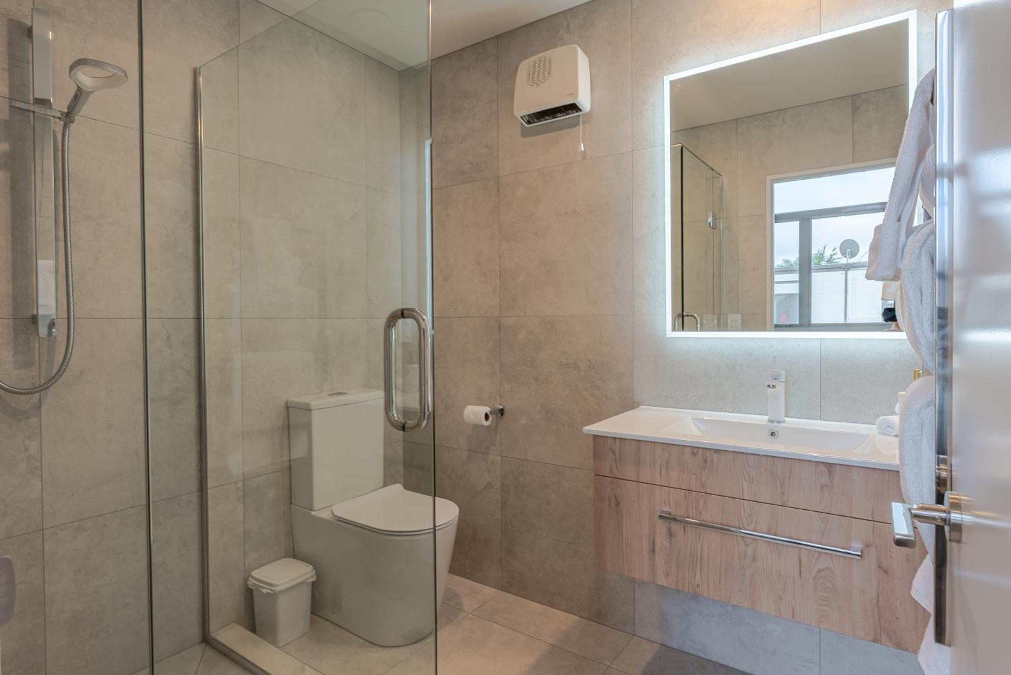 Urban Nest - Entire Townhouse And Free Parking Βίλα Κράισττσερτς Εξωτερικό φωτογραφία